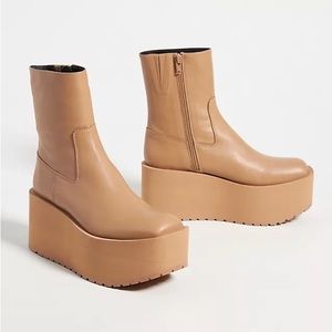 ISO ANTHROPOLOGIE PLATFORM ELLIE BOOT SIZE 37 (Size 7)